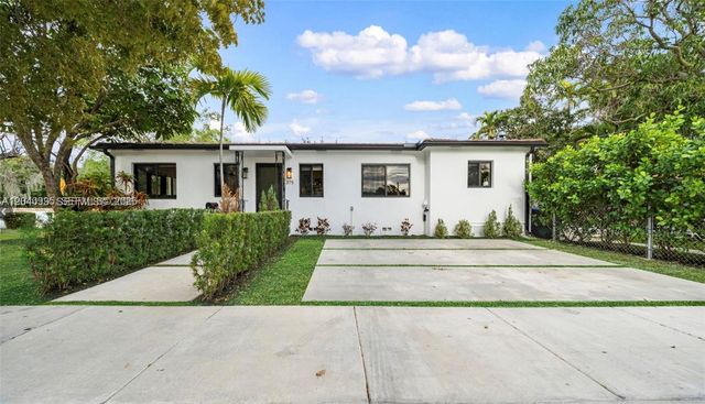 375 SW 32nd Rd, Miami, FL 33129