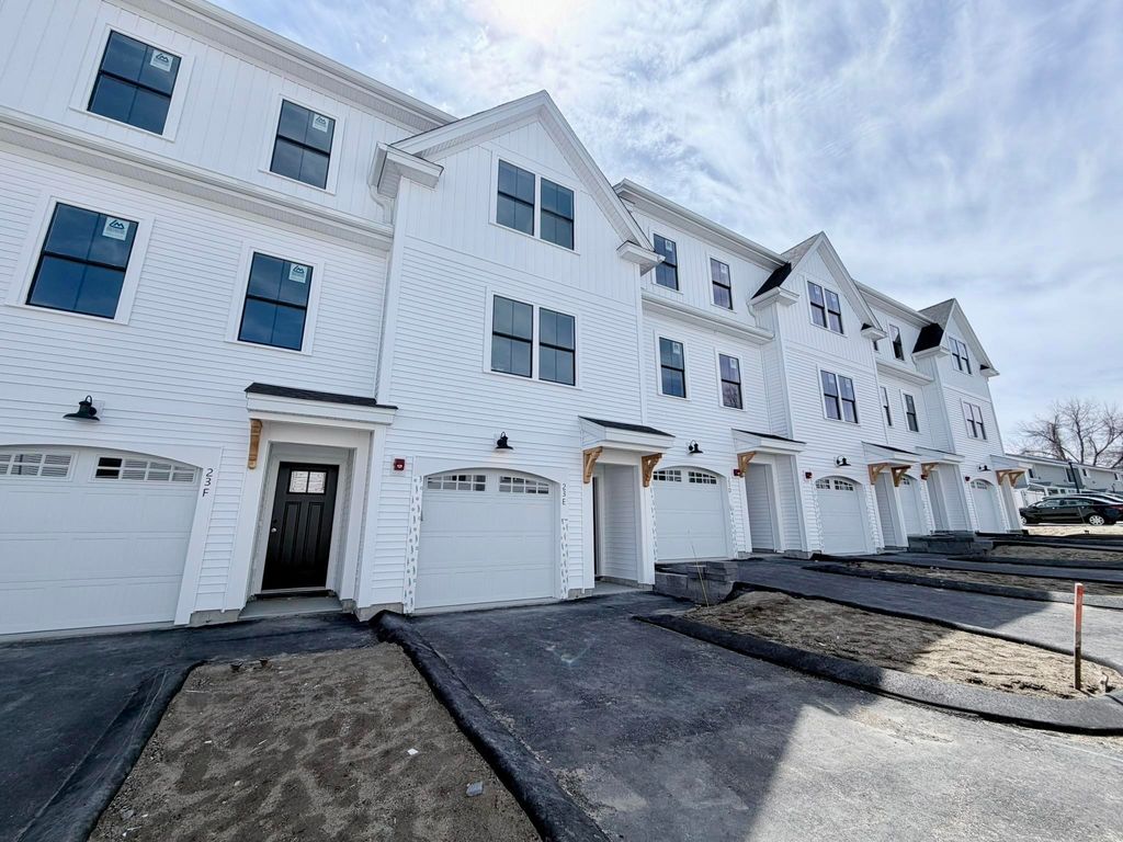 30 C Birdie Grove C, Rochester, NH 03839