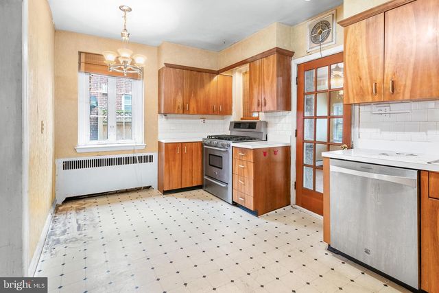 828 E BELVEDERE AVE, Baltimore, MD 21212