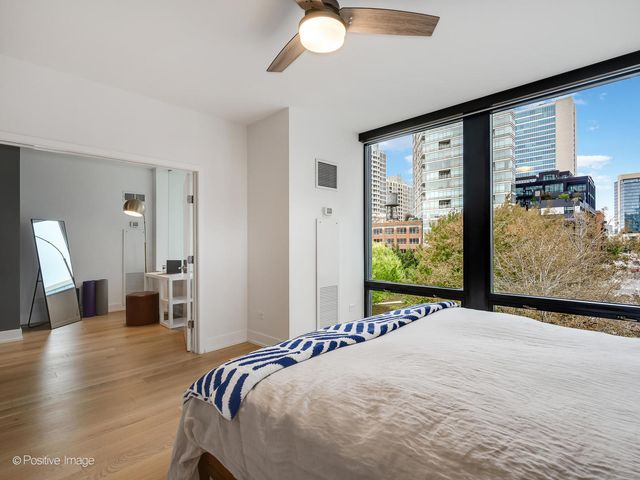 600 N KINGSBURY Street 309, Chicago, IL 60654