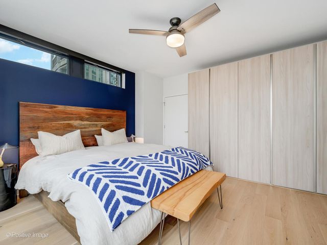 600 N KINGSBURY Street 309, Chicago, IL 60654