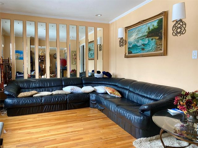 3070 Lowell Avenue, Wantagh, NY 11793