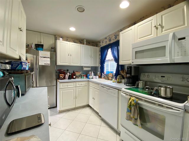 3070 Lowell Avenue, Wantagh, NY 11793