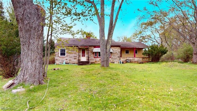 29999 Miles Road, Chagrin Falls, OH 44022