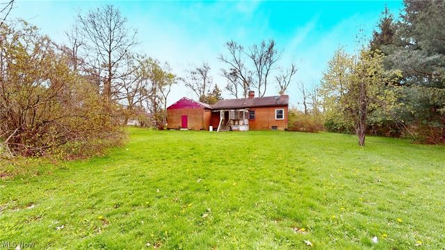 29999 Miles Road, Chagrin Falls, OH 44022