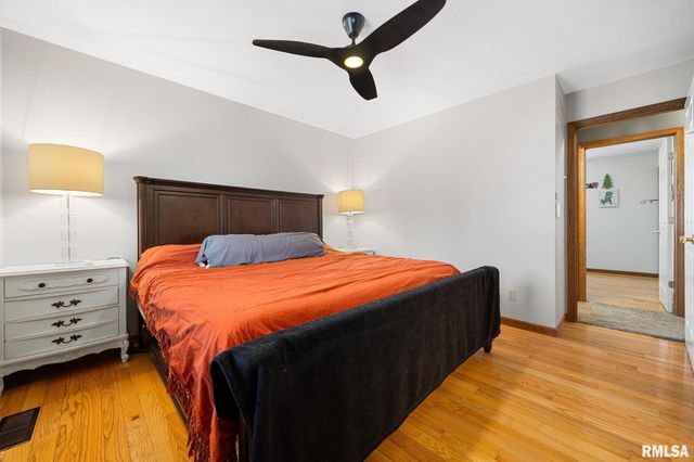 105 N LOUISE Street, Chillicothe, IL 61523