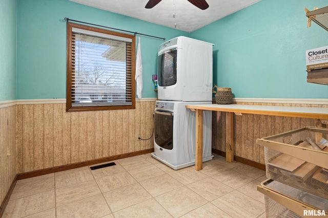 105 N LOUISE Street, Chillicothe, IL 61523