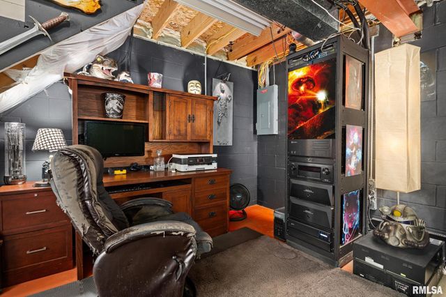 105 N LOUISE Street, Chillicothe, IL 61523