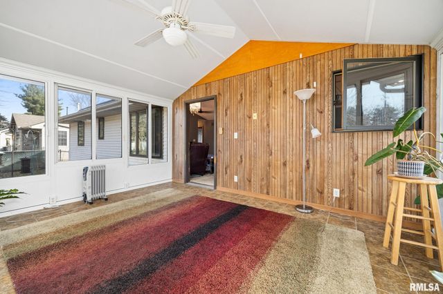 105 N LOUISE Street, Chillicothe, IL 61523