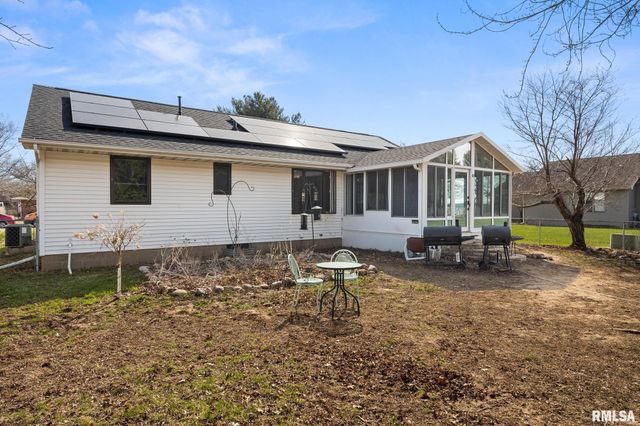 105 N LOUISE Street, Chillicothe, IL 61523