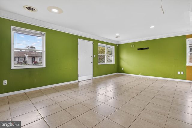 6918 DUDLEY AVE, Oxon Hill, MD 20745