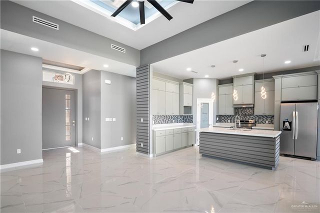 1402 Tee Box Drive, Weslaco, TX 78596