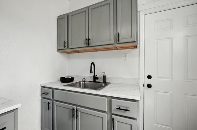 310 W 10th Street, 308, Newport, KY 41071