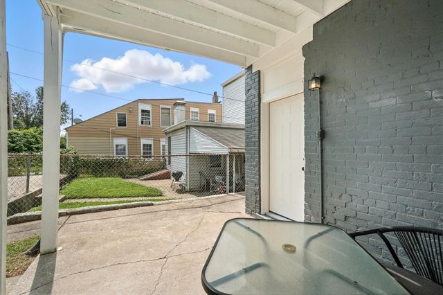 310 W 10th Street, 308, Newport, KY 41071