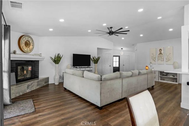 30446 S South Fork Drive, Canyon Lake, CA 92587