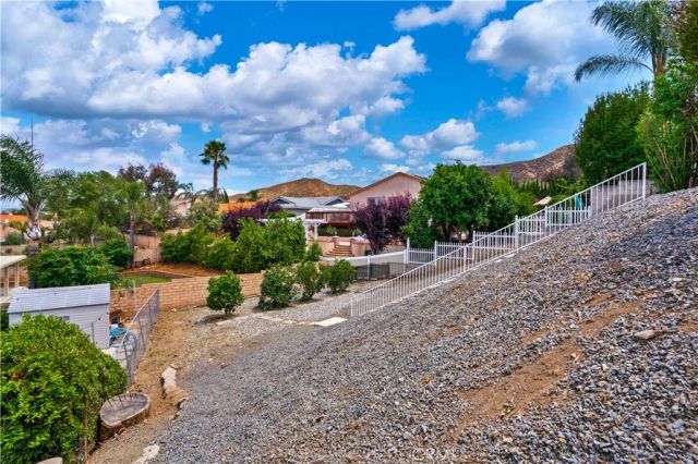 30446 S South Fork Drive, Canyon Lake, CA 92587
