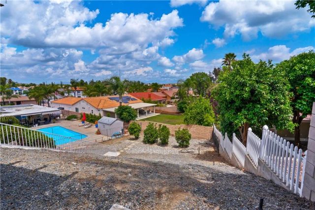 30446 S South Fork Drive, Canyon Lake, CA 92587