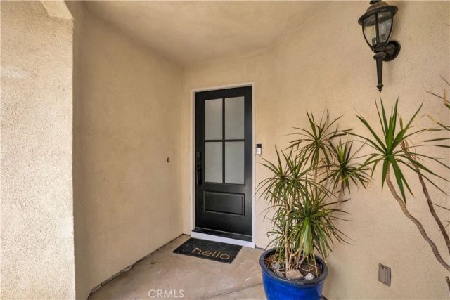 30446 S South Fork Drive, Canyon Lake, CA 92587