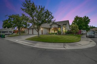 6500 Dunedin Pl, Elk Grove, CA 95758