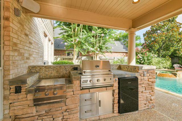 16050 Lockdale Lane, Cypress, TX 77429