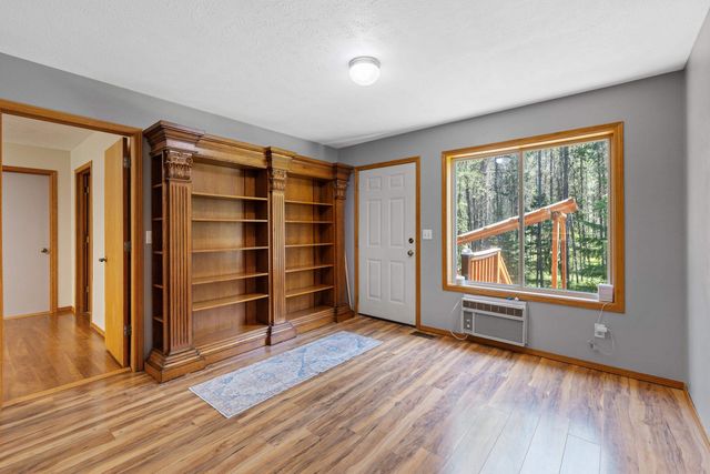 28310 N Short Rd, Deer Park, WA 99006