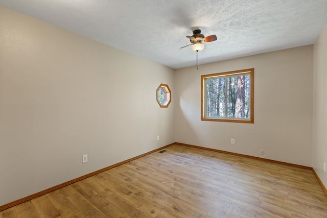 28310 N Short Rd, Deer Park, WA 99006