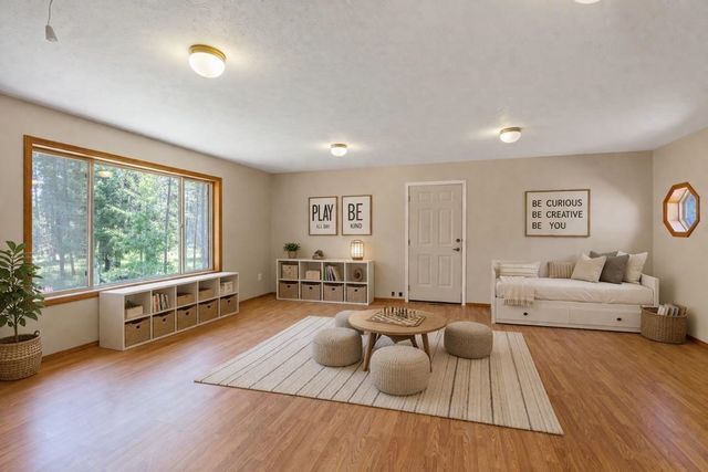 28310 N Short Rd, Deer Park, WA 99006