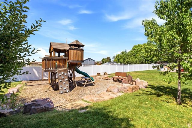 203 N 2925 W, West Point, UT 84015