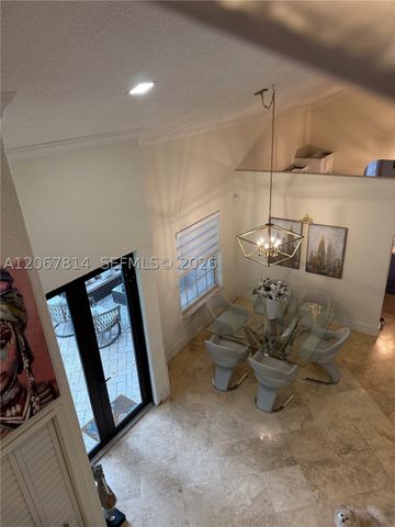 15158 NW 89th Ave, Miami Lakes, FL 33018