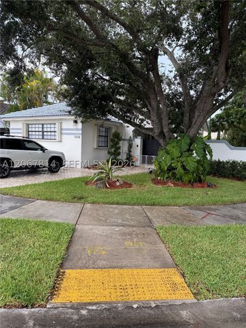 15158 NW 89th Ave, Miami Lakes, FL 33018
