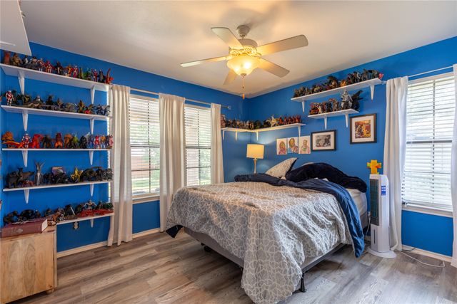 5207 Fairway Circle, De Cordova, TX 76049