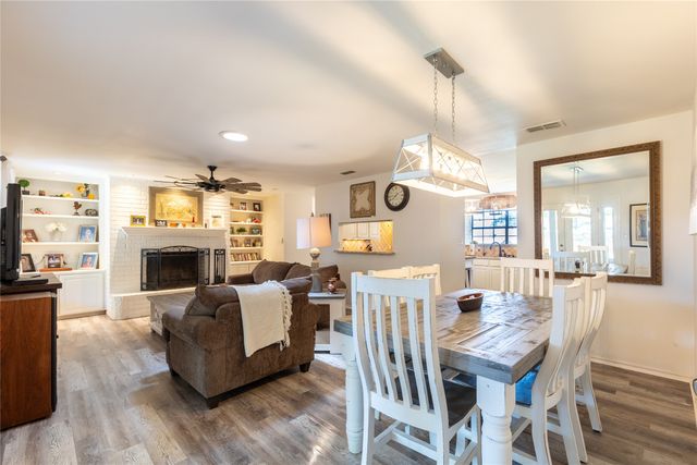 5207 Fairway Circle, De Cordova, TX 76049