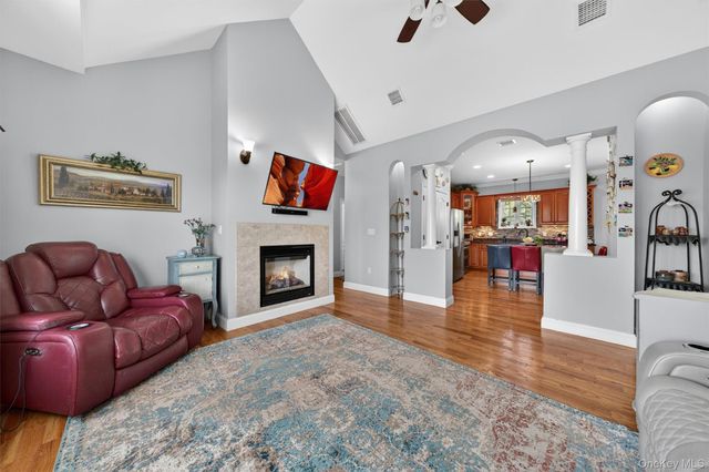 7 Deangelis Drive, Monroe, NY 10950