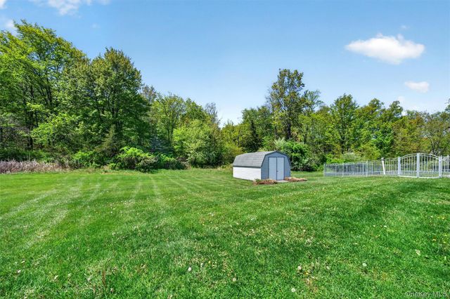 7 Deangelis Drive, Monroe, NY 10950