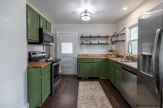 605 E 23RD ST, Cheyenne, WY 82001