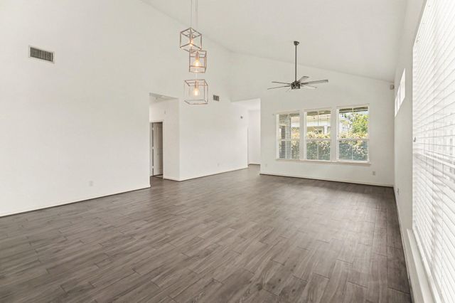 3413 Omega Street, Houston, TX 77022