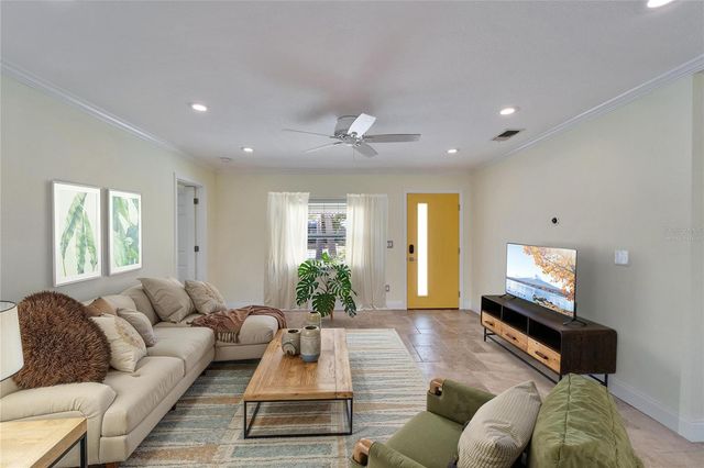 8702 DRIFTWOOD DRIVE, Tampa, FL 33615
