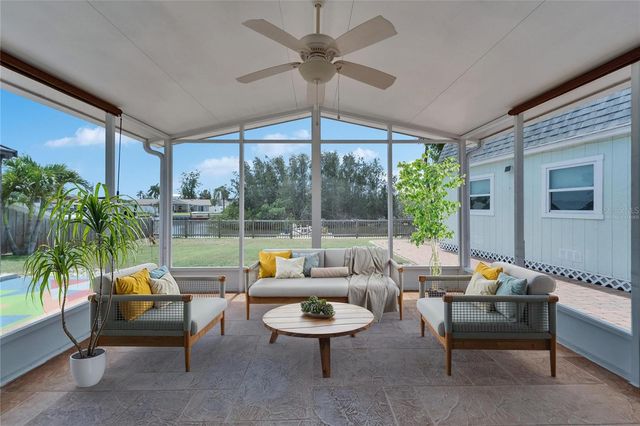 8702 DRIFTWOOD DRIVE, Tampa, FL 33615