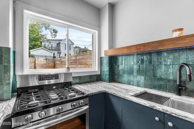 1844 Edgeland Ave, Louisville, KY 40204