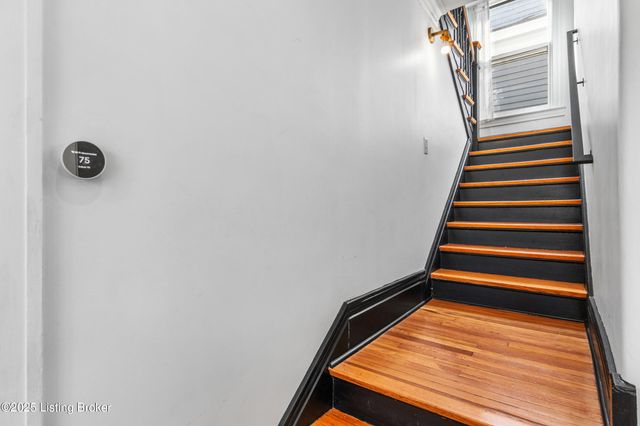 1844 Edgeland Ave, Louisville, KY 40204