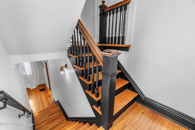 1844 Edgeland Ave, Louisville, KY 40204