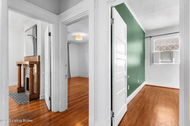 1844 Edgeland Ave, Louisville, KY 40204