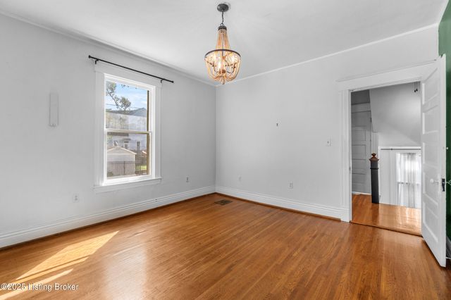 1844 Edgeland Ave, Louisville, KY 40204