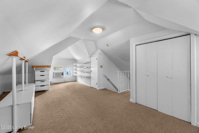 1844 Edgeland Ave, Louisville, KY 40204