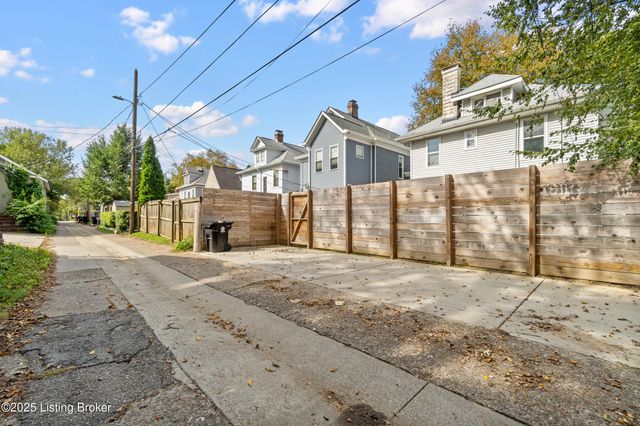 1844 Edgeland Ave, Louisville, KY 40204