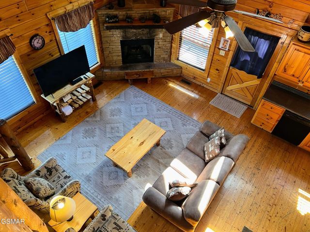 2251 Upper Middle Creek Road, Sevierville, TN 37876