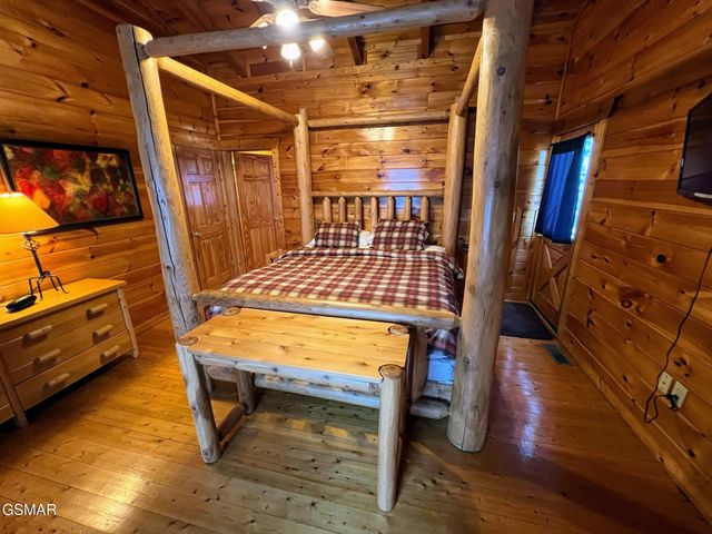 2251 Upper Middle Creek Road, Sevierville, TN 37876