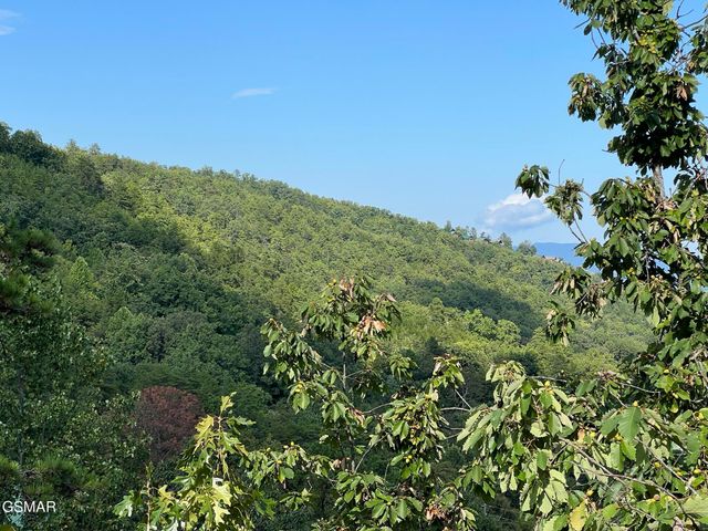 2251 Upper Middle Creek Road, Sevierville, TN 37876