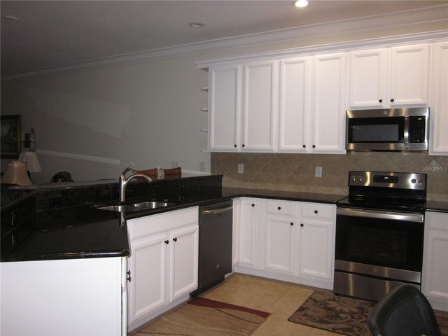 4015 COURTSIDE WAY, Tampa, FL 33618