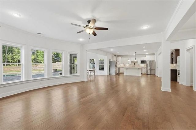 4050 Oak Forest Circle, Marietta, GA 30062